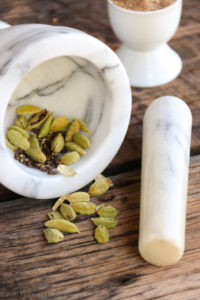 Organic Advieh Cardamom